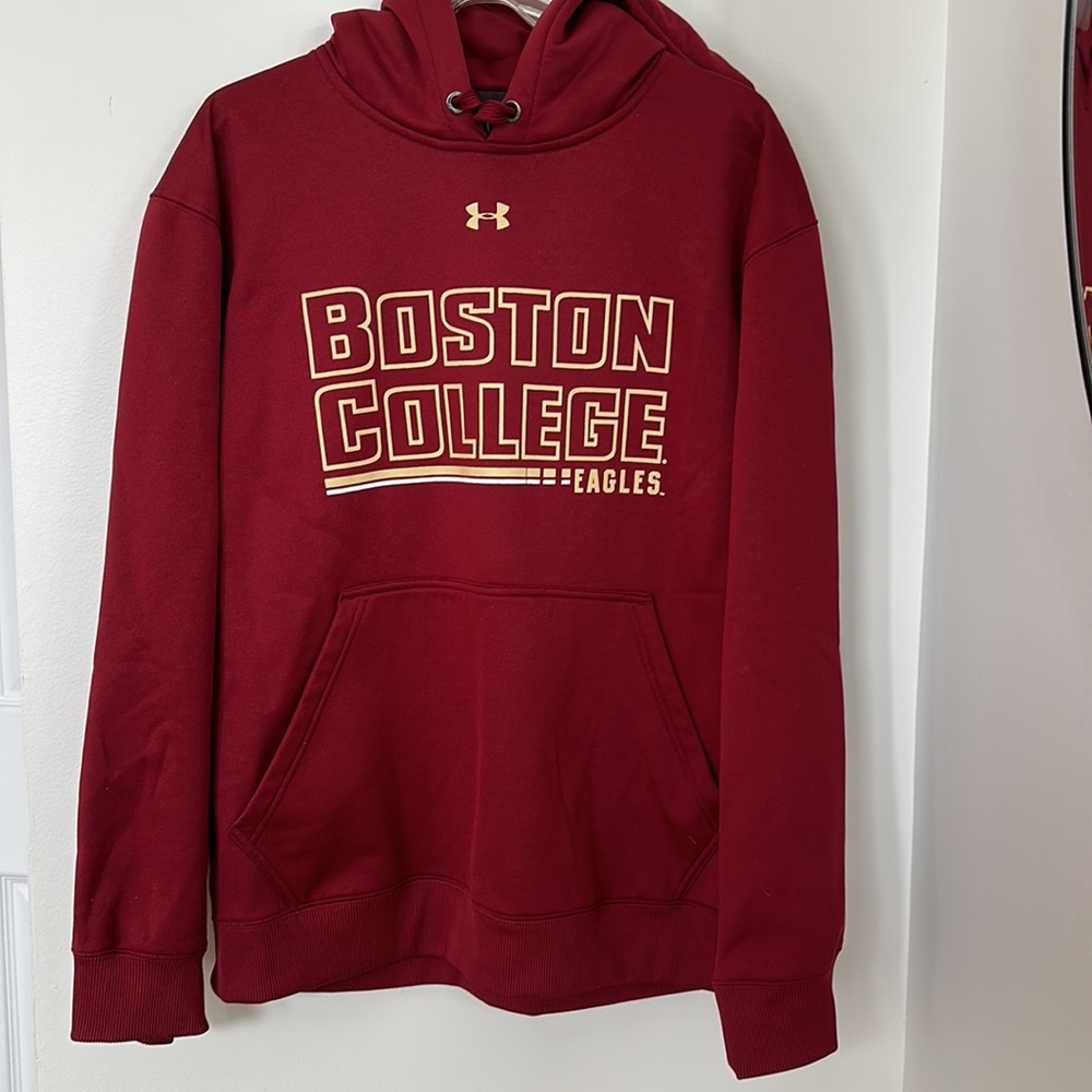 LAST CHANCE! Like New! Men’s Large Under Armor Boston College Eagles Hoodie